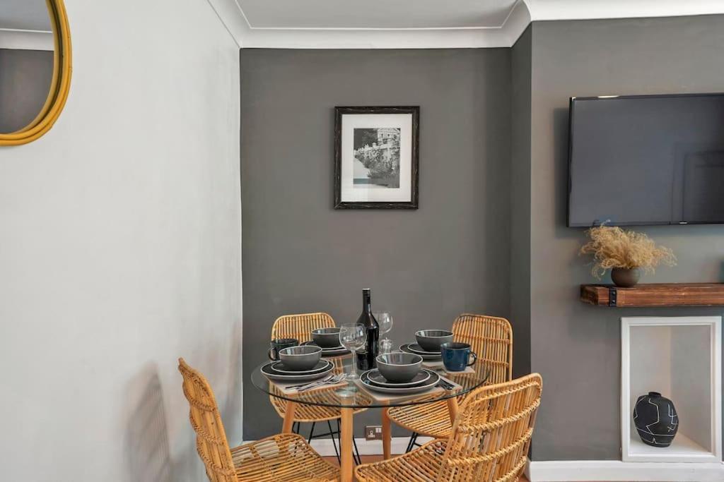 Stylish Maisonette Near The Heath With Free Parking & Wi-Fi Maidstone Exteriér fotografie