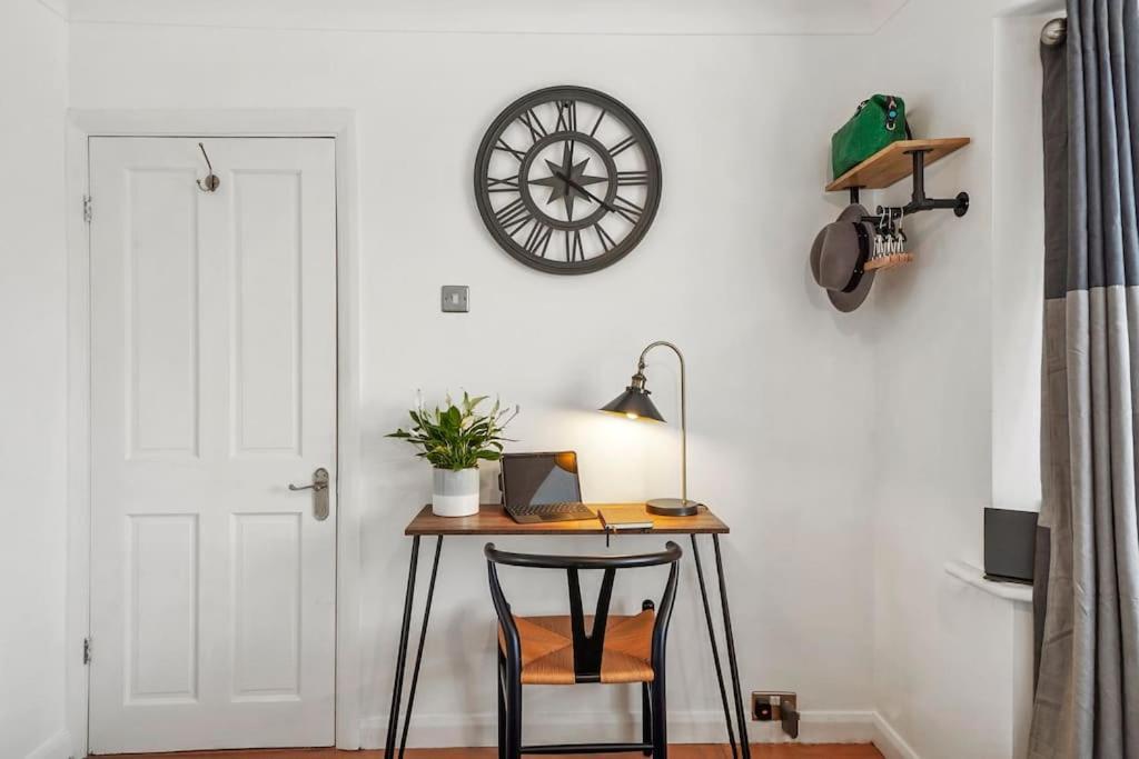 Stylish Maisonette Near The Heath With Free Parking & Wi-Fi Maidstone Exteriér fotografie