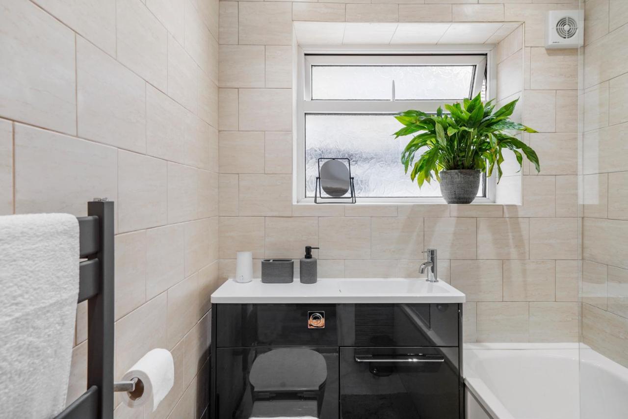 Stylish Maisonette Near The Heath With Free Parking & Wi-Fi Maidstone Exteriér fotografie